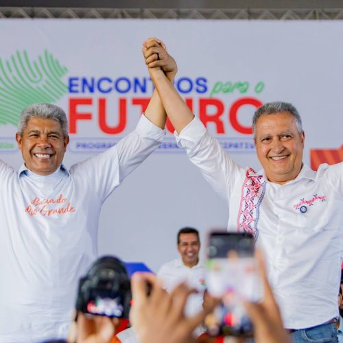 “Bahia foi o estado que mais avançou na redução da evasão escolar”, destaca Rui Costa em Barreiras