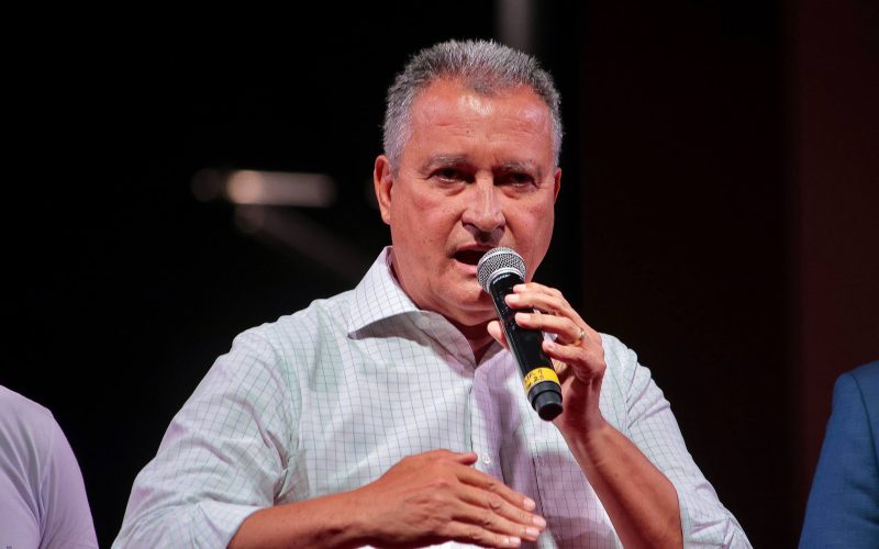 Rui diz que Brasil precisa ser “passado a limpo” e cobra investigação de caso envolvendo ACM Neto e Vorcaro
