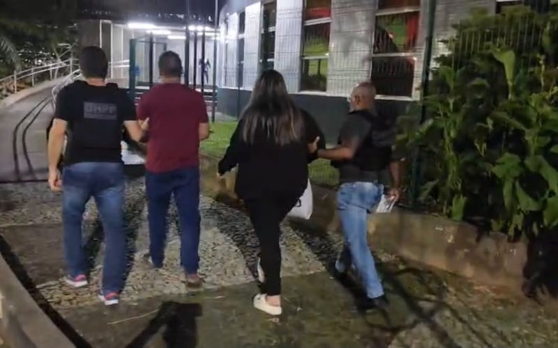 FICCO Bahia e DHPP capturam na Rodoviária dupla de homicida e contrabandista que tentava fugir da Bahia