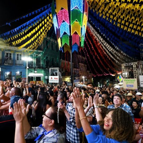 São João da Bahia reúne grandes nomes do forró e fortalece cultura popular no Centro Histórico de Salvador