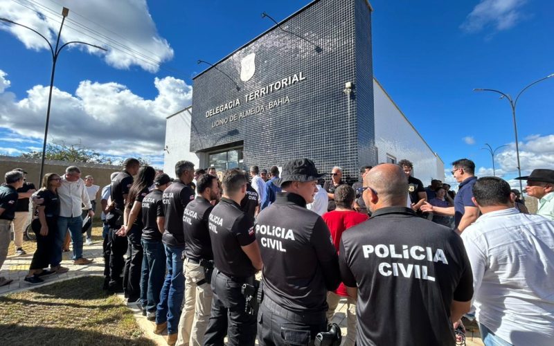 Equipamentos inaugurados em Licínio de Almeida, Banzaê e Bom Jesus da Lapa ampliam o acesso da população aos serviços público