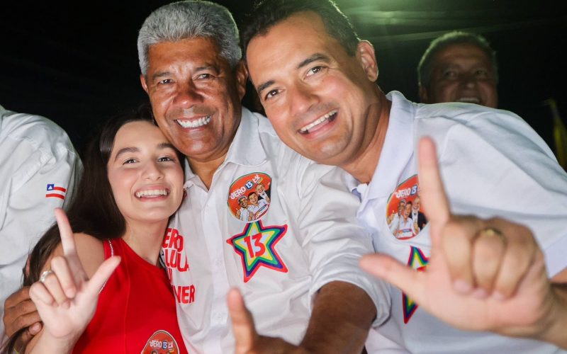 Prefeito de Juazeiro reconhece transformação da cidade com o Time de Lula e convoca o voto no 13