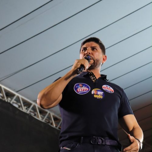 Ex-aliado de ACM Neto faz comício pra Jerônimo e relembra 2022: “não pude ajudar”